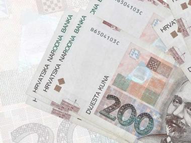 Хърватия призова хората да извадят парите от под дюшеците