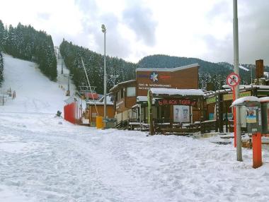 Сянката на Омикрон надвисва над зимния сезон в България