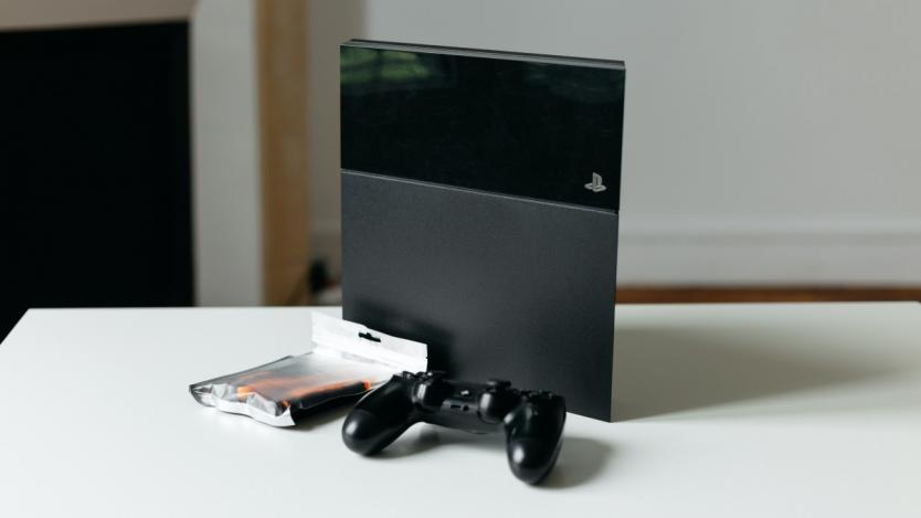Sony ще спасява положението със стария PlayStation 4