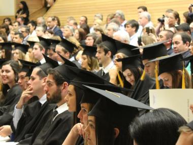 България ще финансира образованието на двойно повече северномакедонци