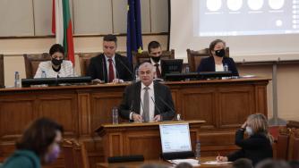 Гьоков: Пенсиите ще бъдат увеличени с поне 6% в средата на годината