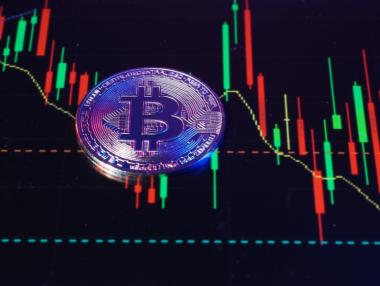 Крипторазпродажбите пратиха биткойн под 38 000 долара