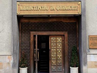 Планираният от Василев нов дълг – много или малко?