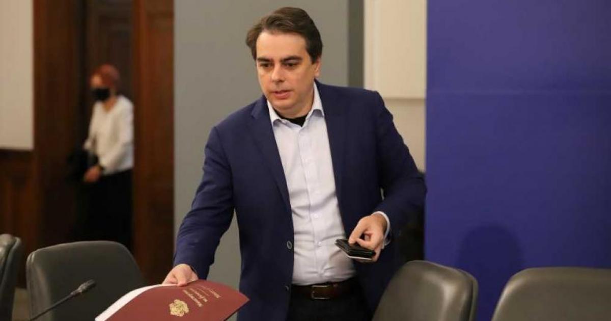 Финансовият министър Асен Василев е диагностициран с COVID-19. Днес той