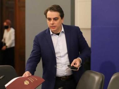 Асен Василев е заразен с COVID-19