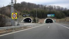 Малък лъч светлина се появи за тунела по Шипка както