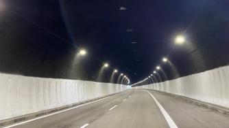 Петима кандидати остават в търга за надзора на тунела под Шипка