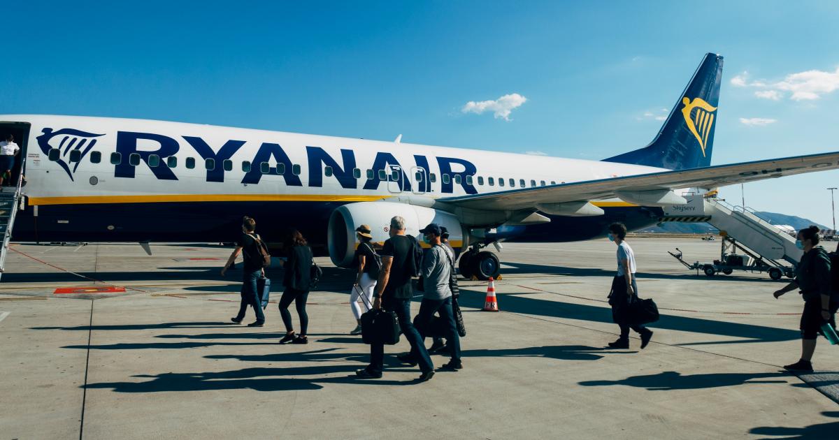 Нискотарифната авиокомпания Ryanair отчете загуба от 96 млн. евро за
