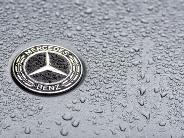 Daimler вече се казва Mercedes-Benz