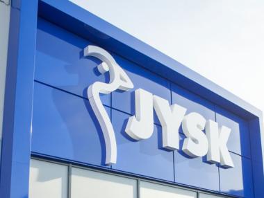 JYSK разширява базата си в Божурище и отваря няколко нови магазина през 2022 г.
