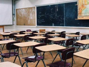 Училищата няма да загубят неусвоените през 2021 г. средства