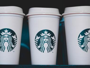 Starbucks вдига цените в менюто си заради инфлацията