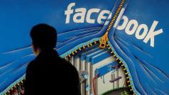 Акциите на компанията майка на Facebook Meta паднаха с повече