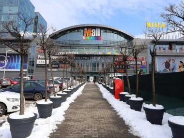 Столичният Тhe Mall остава с един собственик