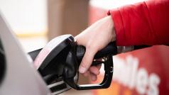 След като първо започнаха да пътуват до Унгария през този