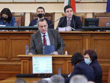 Рекордният бюджет за здраве мина в зала