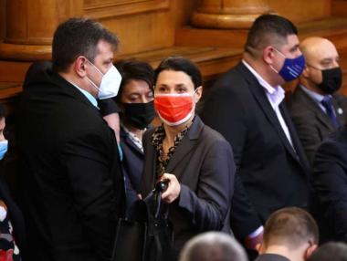 „Демократична България“ ще опита да запази максималния осигурителен праг