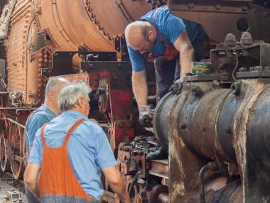 Кабинетът промени списъка на защитените специалности