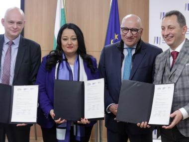 ЕИБ с кредитна линия за малки строителни фирми в България