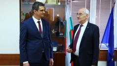 Не очаквам значително повишение на цената на тока за битовите