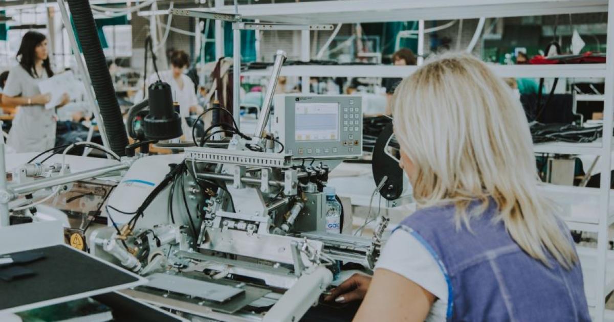 В сектор Облекло и текстил отдавна не са имали чак