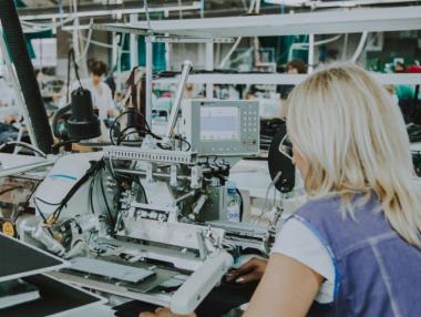 Производителите на текстил и облекло: Изпитанията продължават