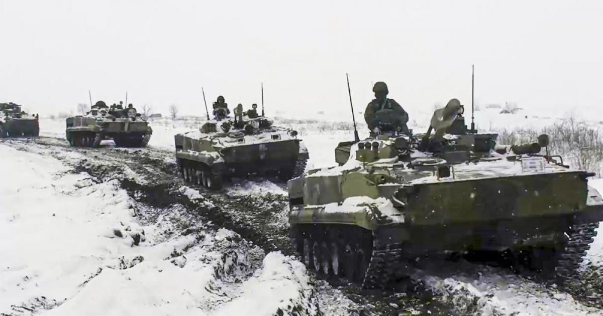 В момента Русия събира още повече войски близо до Украйна