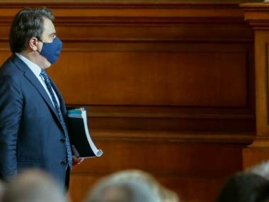 Василев представи почти нов План за възстановяване