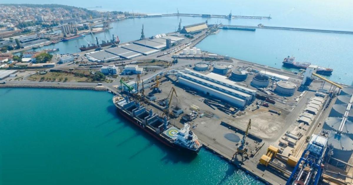 Дружество БМФ Порт Бургас ЕАД е концесионер и пристанищен оператор