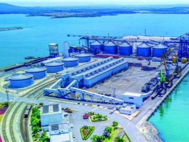 Пристанище Бургас работи по световни стандарти за екология и безопасност