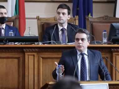 От седмицата: Депутатите приеха Бюджет 2022; Василев с промени в Плана за възстановяване