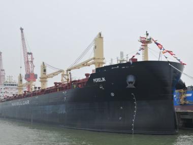 „Параходство БМФ“ пусна на вода още един 32 150-тонен кораб