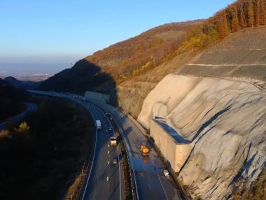 АПИ обяви поръчка за поддръжка на 56 км от „Струма“