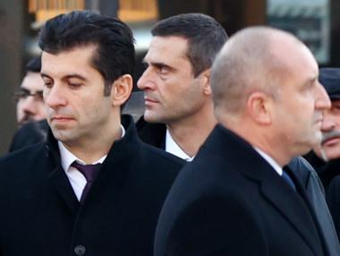 Вечерни новини: Радев иска резултати от правителството; БДЖ ще продава билети онлайн