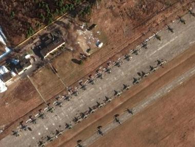 Сателити показват ново струпване на руски военни сили край Украйна (снимки)