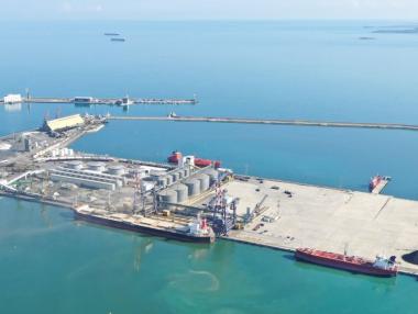 Граждани се увериха в безопасността на пристанищните терминали в Бургас