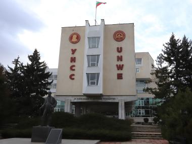 Денков представи реформата си, но тя все още плаши университетите