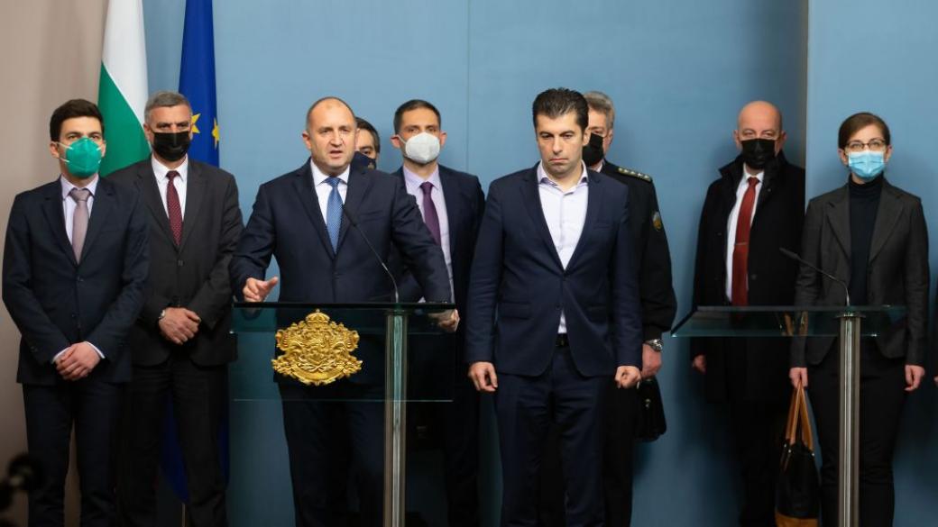 Радев: Засега няма риск за България