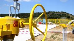 Цената на природния газ в Европа превиши 1500 долара за