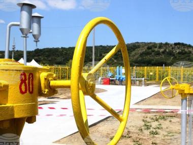 Референтната цена на газа в Европа скочи с 44%