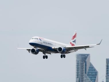 Русия затвори небето си за самолети от Великобритания