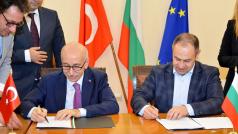 България и Турция договориха увеличение на годишната квота от разрешителни