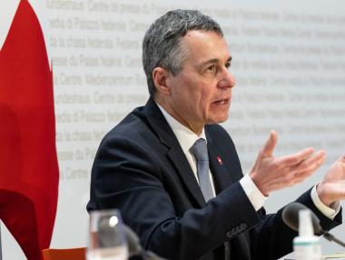 Швейцария се отклони от неутралитета и също санкционира Русия