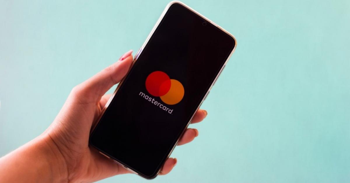 Mastercard Inc заяви късно в понеделник, че е блокирала множество