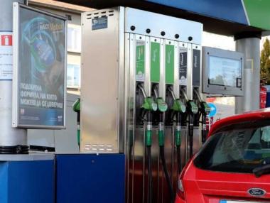 Вечерни новини: Петков и ГЕРБ в спор за паниката с горивата; Природният газ поскъпва