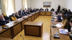 Държавата ще влезе на пазара на зърното и ще изкупи