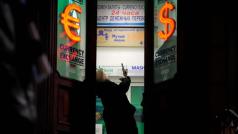 Европейските валути потъват до многогодишни дъна тъй като войната в