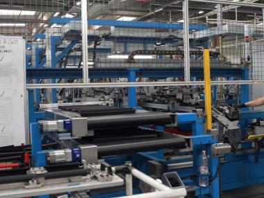 Икономиката на България расте с над 4% през 2021 г.