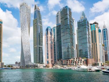 Богатите руснаци се опитват да преместят парите си в Дубай