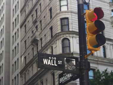 Първа голяма банка от Уолстрийт напуска Русия